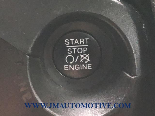 Used Jeep Renegade Latitude 4x4 2018 | J&M Automotive Sls&Svc LLC. Naugatuck, Connecticut Used Jeep Renegade Latitude 4x4 2018 | J&M Automotive Sls&Svc LLC. Naugatuck, Connecticut
