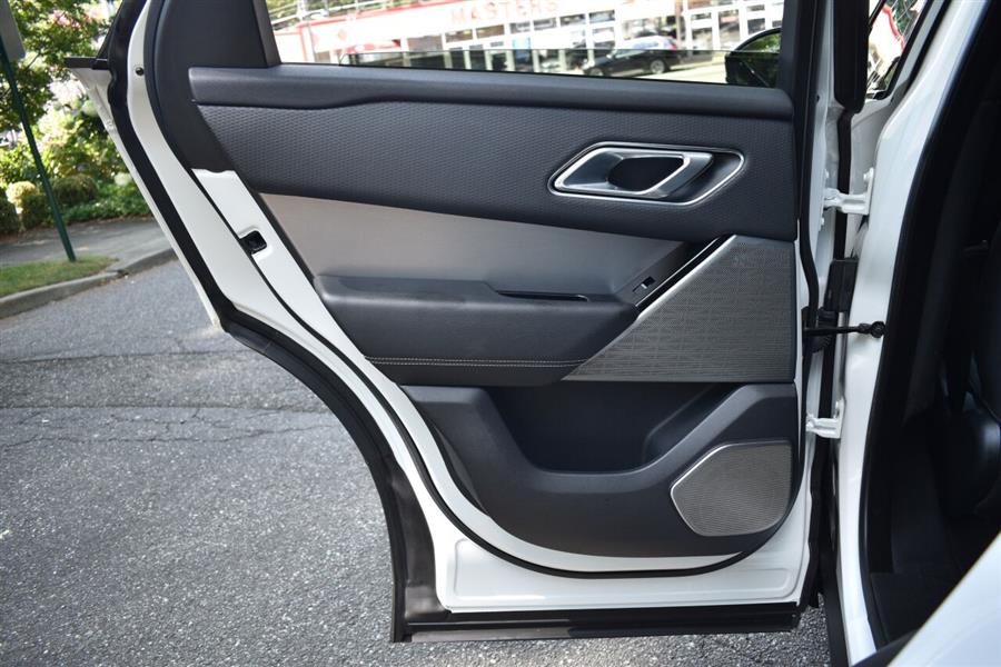 Used Land Rover Range Rover Velar P380 R Dynamic SE AWD 4dr SUV 2018 | Camy Cars. Great Neck, New York Used Land Rover Range Rover Velar P380 R Dynamic SE AWD 4dr SUV 2018 | Camy Cars. Great Neck, New York
