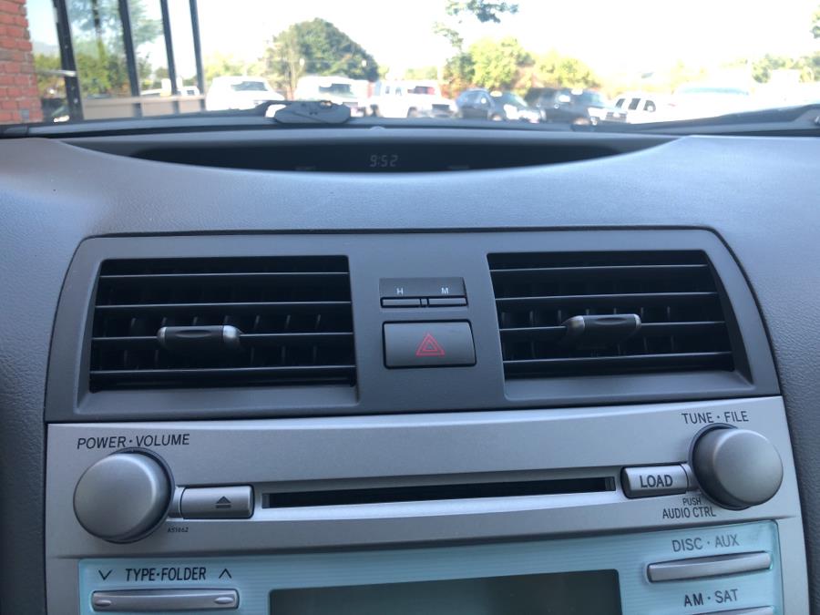 2009 Toyota Camry 4dr Sdn Auto XLE, available for sale in Waterbury, Connecticut | National Auto Brokers, Inc.. Waterbury, Connecticut 2009 Toyota Camry 4dr Sdn Auto XLE, available for sale in Waterbury, Connecticut | National Auto Brokers, Inc.. Waterbury, Connecticut