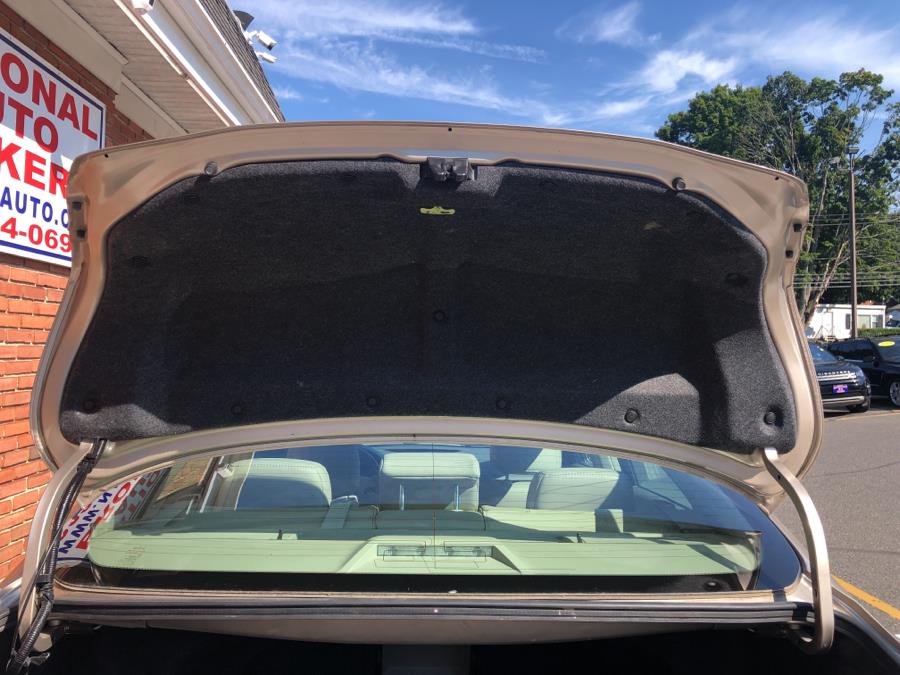 2009 Toyota Camry 4dr Sdn Auto XLE, available for sale in Waterbury, Connecticut | National Auto Brokers, Inc.. Waterbury, Connecticut 2009 Toyota Camry 4dr Sdn Auto XLE, available for sale in Waterbury, Connecticut | National Auto Brokers, Inc.. Waterbury, Connecticut