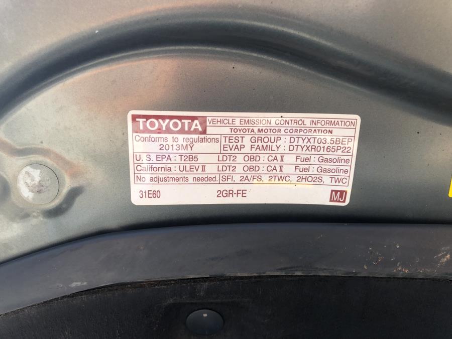 2013 Toyota Highlander 4WD 4dr V6 SE, available for sale in Waterbury, Connecticut | National Auto Brokers, Inc.. Waterbury, Connecticut 2013 Toyota Highlander 4WD 4dr V6 SE, available for sale in Waterbury, Connecticut | National Auto Brokers, Inc.. Waterbury, Connecticut
