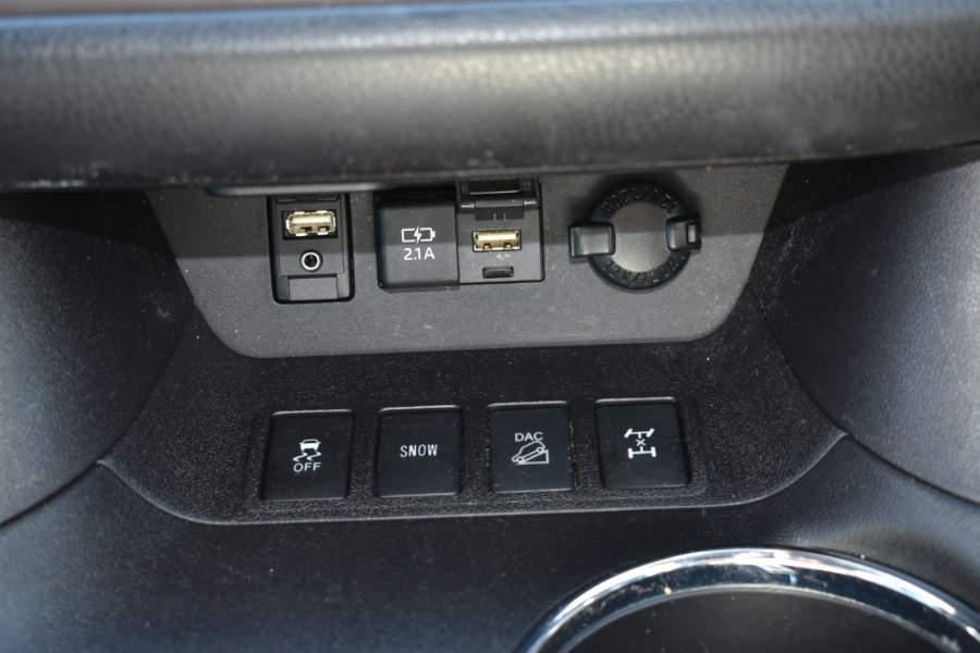 2019 Toyota Highlander XLE V6 AWD, available for sale in Waterbury, Connecticut | Highline Car Connection. Waterbury, Connecticut 2019 Toyota Highlander XLE V6 AWD, available for sale in Waterbury, Connecticut | Highline Car Connection. Waterbury, Connecticut