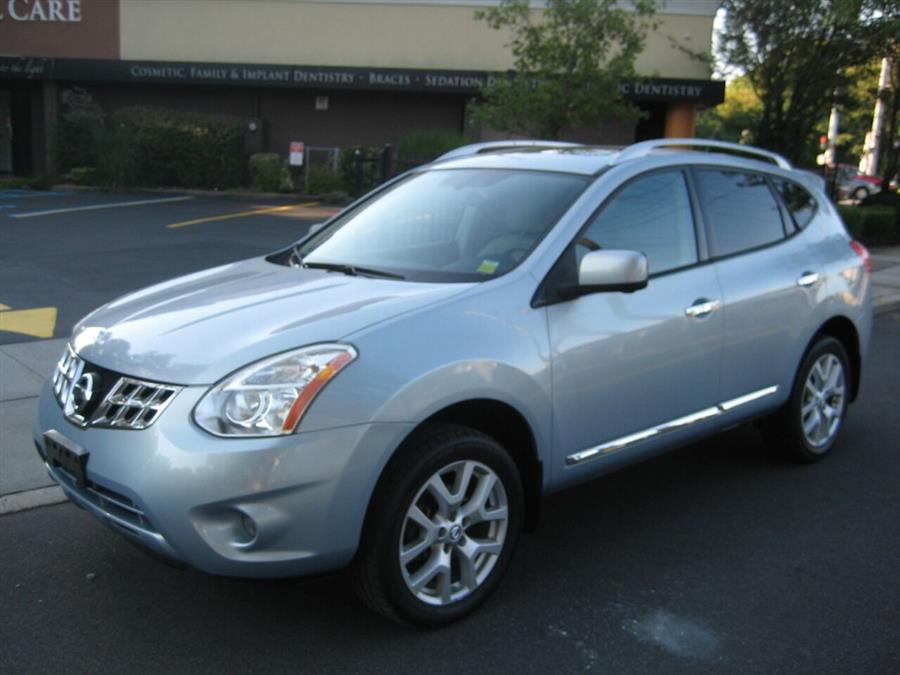 Used Nissan Rogue SV w/SL Package AWD 4dr Crossover 2013 | Rite Choice Auto Inc.. Massapequa, New York