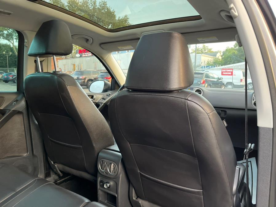 2011 Volkswagen Tiguan 4WD 4dr SE 4Motion wSunroof & Navi, available for sale in Irvington , New Jersey | Auto Haus of Irvington Corp. Irvington , New Jersey 2011 Volkswagen Tiguan 4WD 4dr SE 4Motion wSunroof & Navi, available for sale in Irvington , New Jersey | Auto Haus of Irvington Corp. Irvington , New Jersey