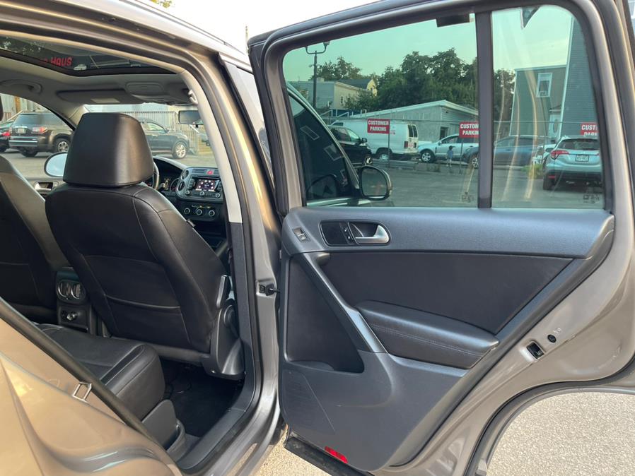 2011 Volkswagen Tiguan 4WD 4dr SE 4Motion wSunroof & Navi, available for sale in Irvington , New Jersey | Auto Haus of Irvington Corp. Irvington , New Jersey 2011 Volkswagen Tiguan 4WD 4dr SE 4Motion wSunroof & Navi, available for sale in Irvington , New Jersey | Auto Haus of Irvington Corp. Irvington , New Jersey