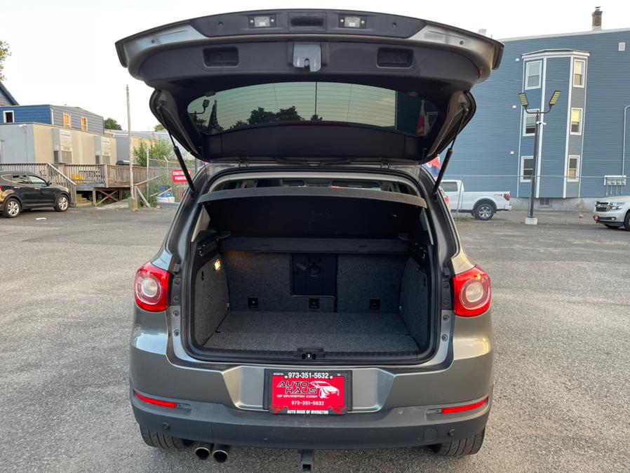 2011 Volkswagen Tiguan 4WD 4dr SE 4Motion wSunroof & Navi, available for sale in Irvington , New Jersey | Auto Haus of Irvington Corp. Irvington , New Jersey 2011 Volkswagen Tiguan 4WD 4dr SE 4Motion wSunroof & Navi, available for sale in Irvington , New Jersey | Auto Haus of Irvington Corp. Irvington , New Jersey