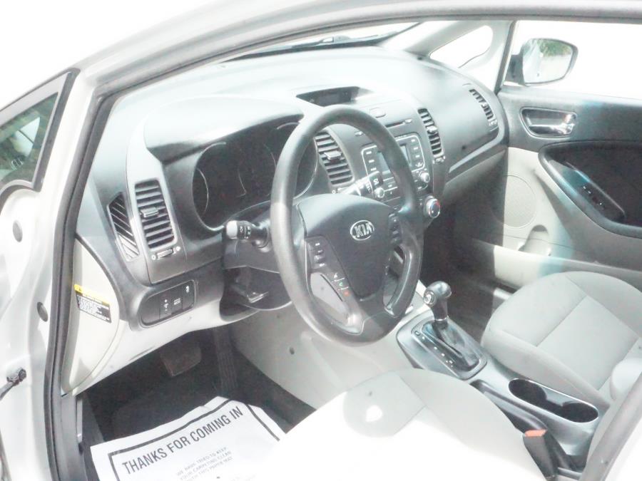 2015 Kia Forte 4dr Sdn Auto LX, available for sale in New Britain, Connecticut | Supreme Automotive. New Britain, Connecticut 2015 Kia Forte 4dr Sdn Auto LX, available for sale in New Britain, Connecticut | Supreme Automotive. New Britain, Connecticut