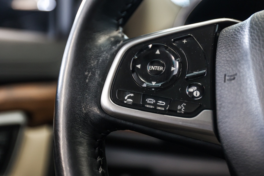 Used Honda CR-V Touring AWD 2019 | 26 Motors Long Island. ELMONT, New York Used Honda CR-V Touring AWD 2019 | 26 Motors Long Island. ELMONT, New York
