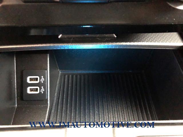 2017 Ford F-150 XLT 4WD SuperCrew 5.5' Box, available for sale in Naugatuck, Connecticut | J&M Automotive Sls&Svc LLC. Naugatuck, Connecticut 2017 Ford F-150 XLT 4WD SuperCrew 5.5' Box, available for sale in Naugatuck, Connecticut | J&M Automotive Sls&Svc LLC. Naugatuck, Connecticut