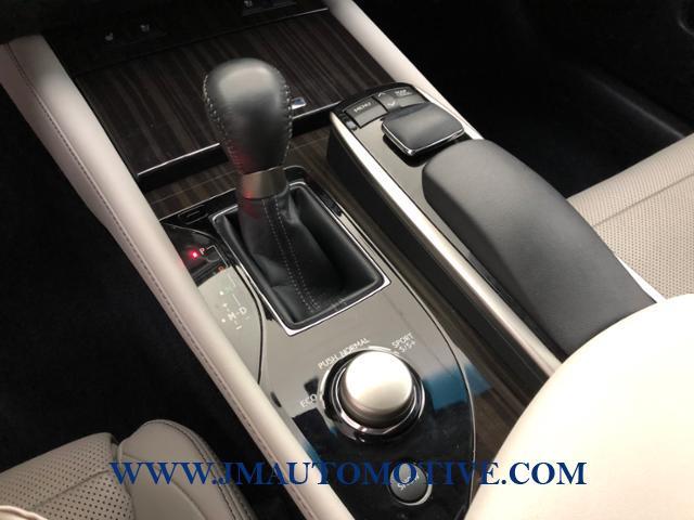 2013 Lexus Gs 350 4dr Sdn AWD, available for sale in Naugatuck, Connecticut | J&M Automotive Sls&Svc LLC. Naugatuck, Connecticut 2013 Lexus Gs 350 4dr Sdn AWD, available for sale in Naugatuck, Connecticut | J&M Automotive Sls&Svc LLC. Naugatuck, Connecticut