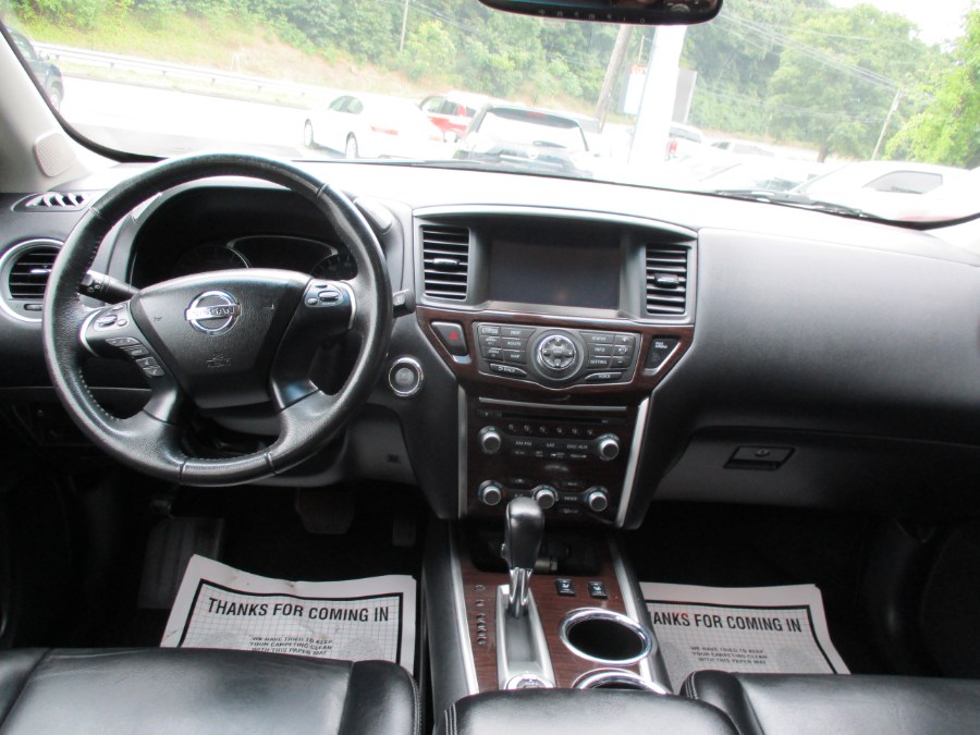 Used Nissan Pathfinder 4WD 4dr SV 2015 | Cos Central Auto. Meriden, Connecticut Used Nissan Pathfinder 4WD 4dr SV 2015 | Cos Central Auto. Meriden, Connecticut