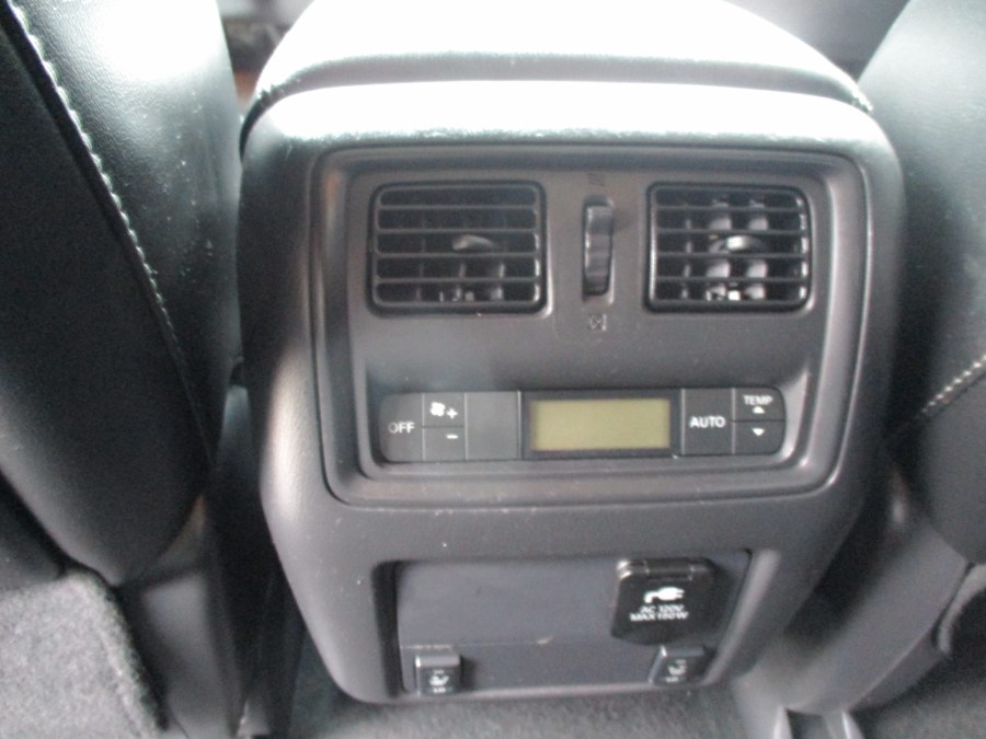 Used Nissan Pathfinder 4WD 4dr SV 2015 | Cos Central Auto. Meriden, Connecticut Used Nissan Pathfinder 4WD 4dr SV 2015 | Cos Central Auto. Meriden, Connecticut