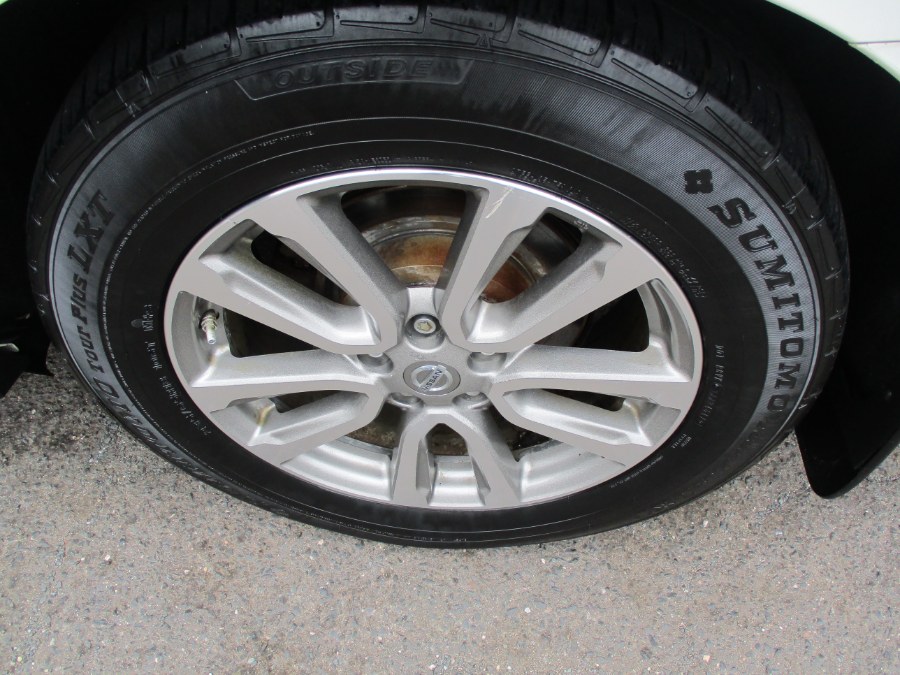 Used Nissan Pathfinder 4WD 4dr SV 2015 | Cos Central Auto. Meriden, Connecticut Used Nissan Pathfinder 4WD 4dr SV 2015 | Cos Central Auto. Meriden, Connecticut