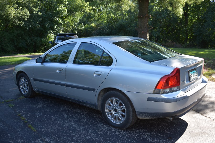 2004 Volvo S60 2.4L Auto w/Sunroof, available for sale in Plainfield, Illinois | Showcase of Cycles. Plainfield, Illinois