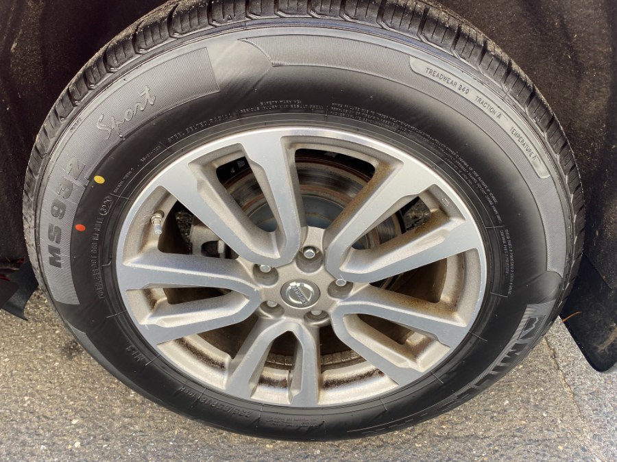 2014 Nissan Pathfinder 4WD 4dr S, available for sale in Clinton, Connecticut | M&M Motors International. Clinton, Connecticut 2014 Nissan Pathfinder 4WD 4dr S, available for sale in Clinton, Connecticut | M&M Motors International. Clinton, Connecticut