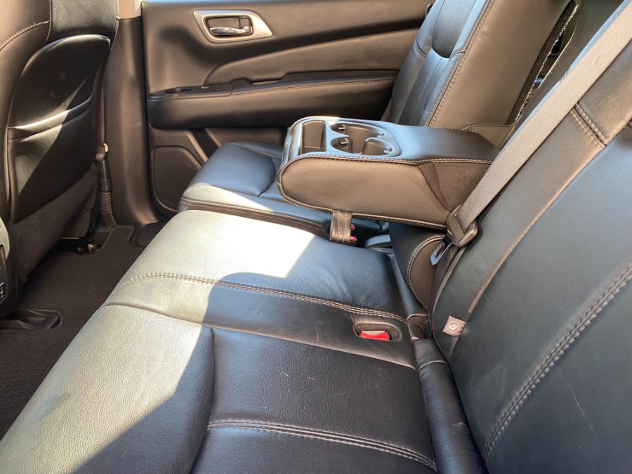 2014 Nissan Pathfinder 4WD 4dr S, available for sale in Clinton, Connecticut | M&M Motors International. Clinton, Connecticut 2014 Nissan Pathfinder 4WD 4dr S, available for sale in Clinton, Connecticut | M&M Motors International. Clinton, Connecticut