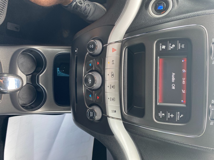 2012 Dodge Journey FWD 4dr American Value Pkg, available for sale in Middle Village, New York | Middle Village Motors . Middle Village, New York 2012 Dodge Journey FWD 4dr American Value Pkg, available for sale in Middle Village, New York | Middle Village Motors . Middle Village, New York