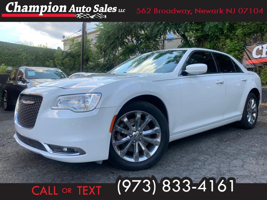 Used Chrysler 300 Limited AWD 2017 | Champion Used Auto Sales 2. Newark , New Jersey