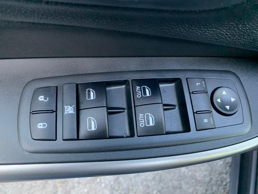 2019 Jeep Cherokee Limited 4x4, available for sale in Newark , New Jersey | Champion Used Auto Sales 2. Newark , New Jersey 2019 Jeep Cherokee Limited 4x4, available for sale in Newark , New Jersey | Champion Used Auto Sales 2. Newark , New Jersey
