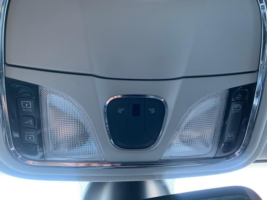 2019 Jeep Cherokee Limited 4x4, available for sale in Newark , New Jersey | Champion Used Auto Sales 2. Newark , New Jersey 2019 Jeep Cherokee Limited 4x4, available for sale in Newark , New Jersey | Champion Used Auto Sales 2. Newark , New Jersey