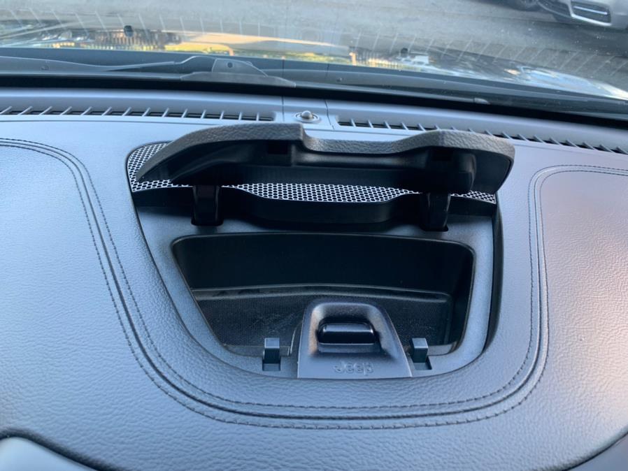 2019 Jeep Cherokee Limited 4x4, available for sale in Newark , New Jersey | Champion Used Auto Sales 2. Newark , New Jersey 2019 Jeep Cherokee Limited 4x4, available for sale in Newark , New Jersey | Champion Used Auto Sales 2. Newark , New Jersey