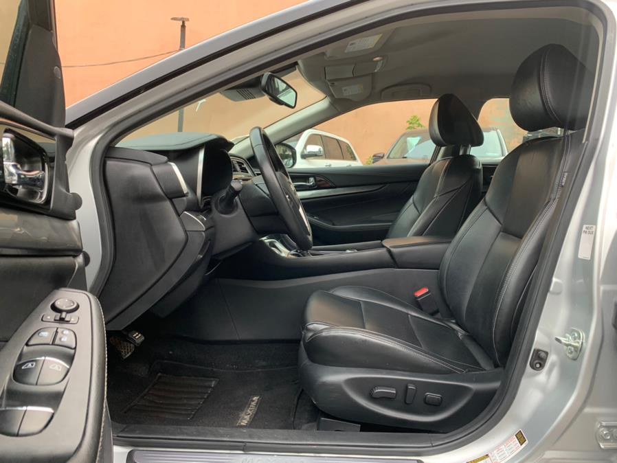 Used Nissan Maxima SV 3.5L 2020 | Champion Used Auto Sales 2. Newark , New Jersey Used Nissan Maxima SV 3.5L 2020 | Champion Used Auto Sales 2. Newark , New Jersey