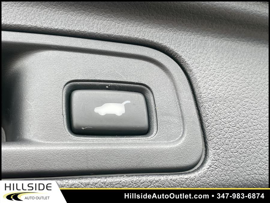 2017 Honda Pilot Touring, available for sale in Jamaica, New York | Hillside Auto Outlet. Jamaica, New York 2017 Honda Pilot Touring, available for sale in Jamaica, New York | Hillside Auto Outlet. Jamaica, New York