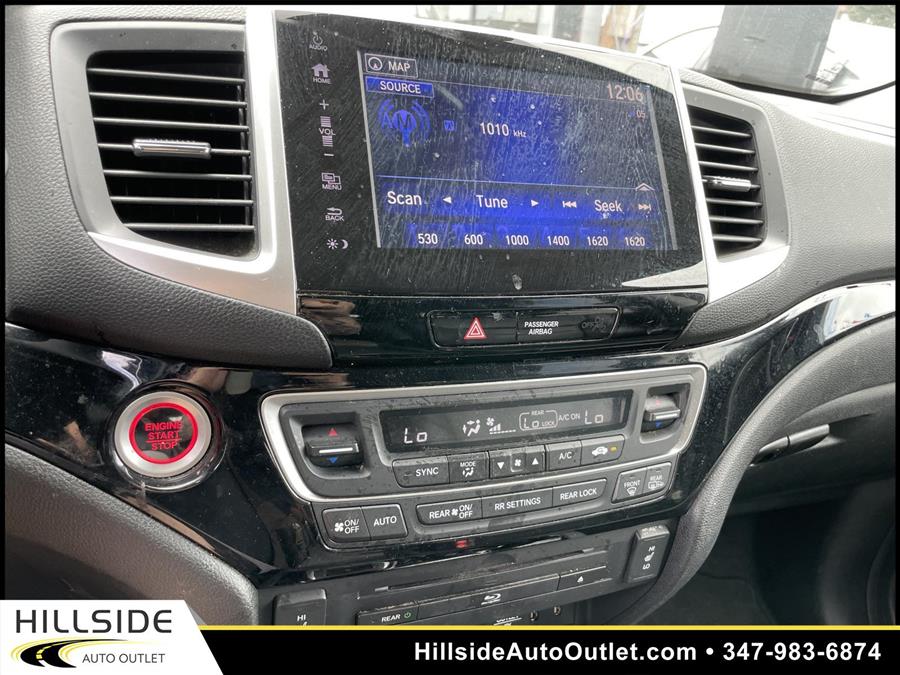 2017 Honda Pilot Touring, available for sale in Jamaica, New York | Hillside Auto Outlet. Jamaica, New York 2017 Honda Pilot Touring, available for sale in Jamaica, New York | Hillside Auto Outlet. Jamaica, New York