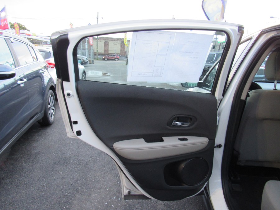 2021 Honda HR-V LX AWD CVT, available for sale in Irvington, New Jersey | NJ Used Cars Center. Irvington, New Jersey 2021 Honda HR-V LX AWD CVT, available for sale in Irvington, New Jersey | NJ Used Cars Center. Irvington, New Jersey