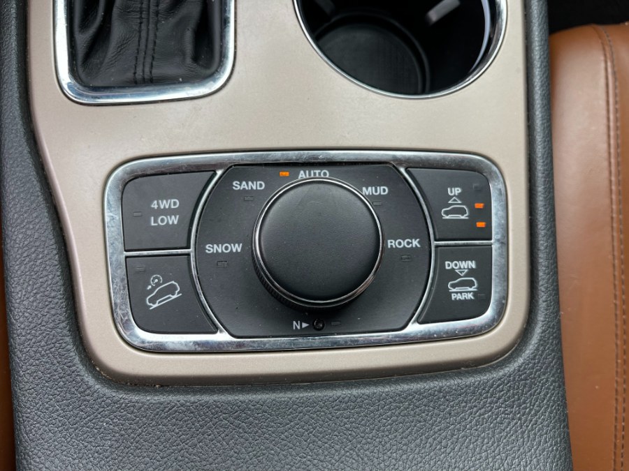 2016 Jeep Grand Cherokee 4WD 4dr Summit, available for sale in Lowell, Massachusetts | Revolution Motors . Lowell, Massachusetts 2016 Jeep Grand Cherokee 4WD 4dr Summit, available for sale in Lowell, Massachusetts | Revolution Motors . Lowell, Massachusetts