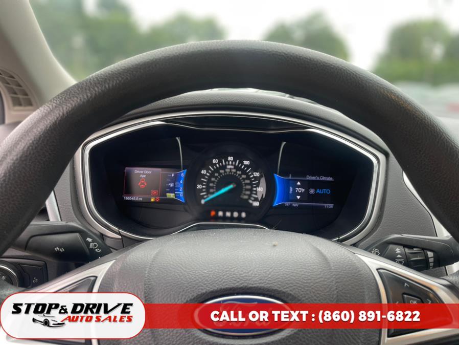 2013 Ford Fusion 4dr Sdn SE FWD, available for sale in East Windsor, Connecticut | Stop & Drive Auto Sales. East Windsor, Connecticut 2013 Ford Fusion 4dr Sdn SE FWD, available for sale in East Windsor, Connecticut | Stop & Drive Auto Sales. East Windsor, Connecticut