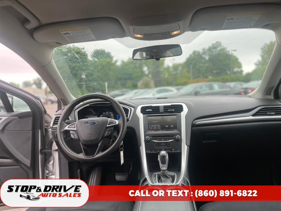 2013 Ford Fusion 4dr Sdn SE FWD, available for sale in East Windsor, Connecticut | Stop & Drive Auto Sales. East Windsor, Connecticut 2013 Ford Fusion 4dr Sdn SE FWD, available for sale in East Windsor, Connecticut | Stop & Drive Auto Sales. East Windsor, Connecticut