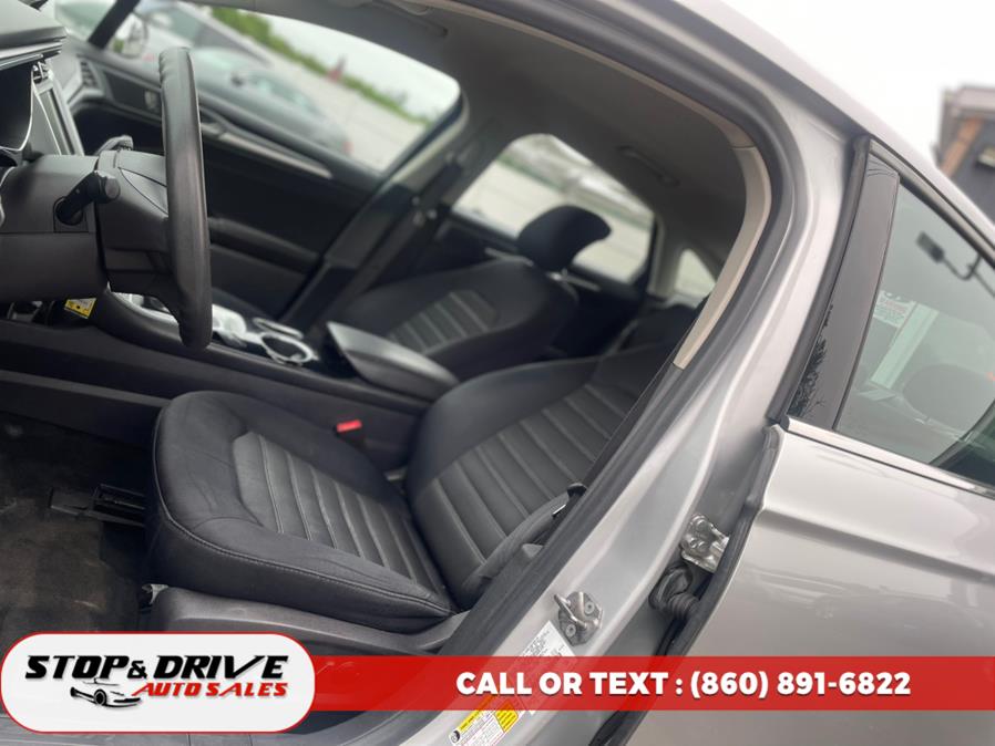 2013 Ford Fusion 4dr Sdn SE FWD, available for sale in East Windsor, Connecticut | Stop & Drive Auto Sales. East Windsor, Connecticut 2013 Ford Fusion 4dr Sdn SE FWD, available for sale in East Windsor, Connecticut | Stop & Drive Auto Sales. East Windsor, Connecticut