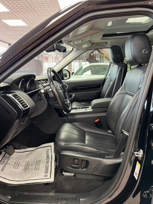 2020 Land Rover Discovery SE V6 Supercharged, available for sale in Massapequa Park, New York | Power Motors East. Massapequa Park, New York 2020 Land Rover Discovery SE V6 Supercharged, available for sale in Massapequa Park, New York | Power Motors East. Massapequa Park, New York