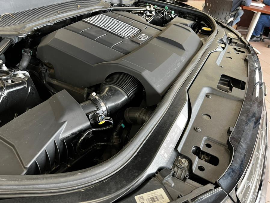 2020 Land Rover Discovery SE V6 Supercharged, available for sale in Massapequa Park, New York | Power Motors East. Massapequa Park, New York 2020 Land Rover Discovery SE V6 Supercharged, available for sale in Massapequa Park, New York | Power Motors East. Massapequa Park, New York