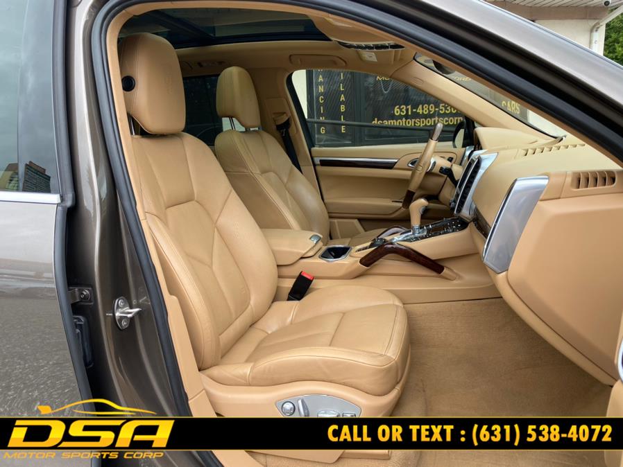 2013 Porsche Cayenne AWD 4dr Tiptronic, available for sale in Commack, New York | DSA Motor Sports Corp. Commack, New York 2013 Porsche Cayenne AWD 4dr Tiptronic, available for sale in Commack, New York | DSA Motor Sports Corp. Commack, New York