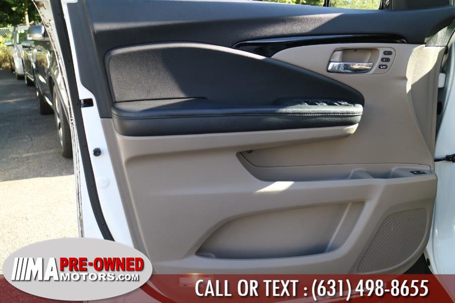 2016 Honda Pilot AWD 4dr Touring w/RES & Navi, available for sale in Huntington Station, New York | M & A Motors. Huntington Station, New York 2016 Honda Pilot AWD 4dr Touring w/RES & Navi, available for sale in Huntington Station, New York | M & A Motors. Huntington Station, New York