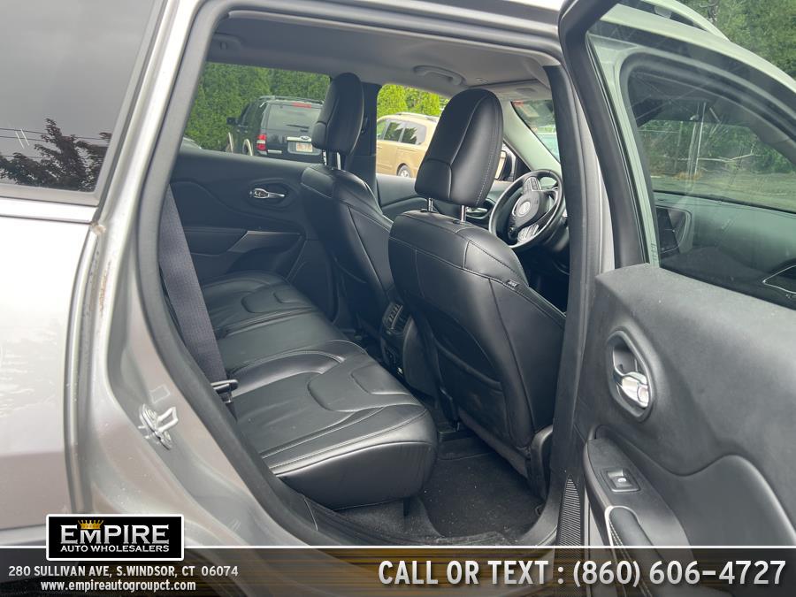 Used Jeep Cherokee Limited 4x4 2019 | Empire Auto Wholesalers. S.Windsor, Connecticut Used Jeep Cherokee Limited 4x4 2019 | Empire Auto Wholesalers. S.Windsor, Connecticut