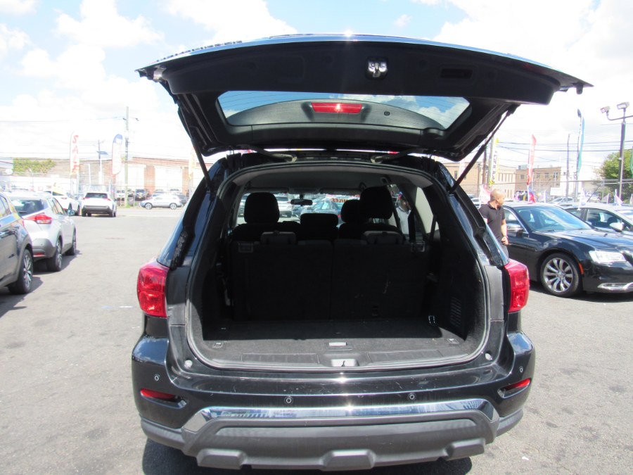 Used Nissan Pathfinder 4x4 S 2019 | NJ Used Cars Center. Irvington, New Jersey Used Nissan Pathfinder 4x4 S 2019 | NJ Used Cars Center. Irvington, New Jersey