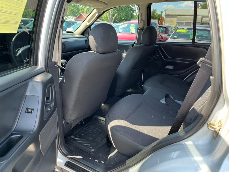 Used Jeep Grand Cherokee 4dr Laredo 4WD 2004 | CT Car Co LLC. East Windsor, Connecticut Used Jeep Grand Cherokee 4dr Laredo 4WD 2004 | CT Car Co LLC. East Windsor, Connecticut
