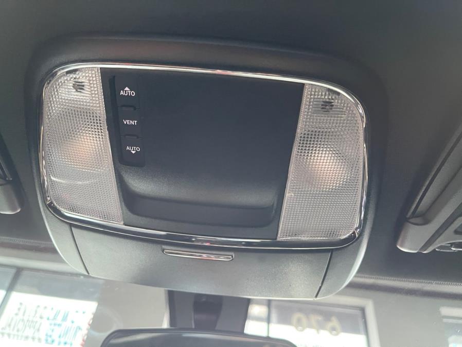 Used Dodge Charger SXT RWD 2019 | 5 Towns Drive. Inwood, New York Used Dodge Charger SXT RWD 2019 | 5 Towns Drive. Inwood, New York