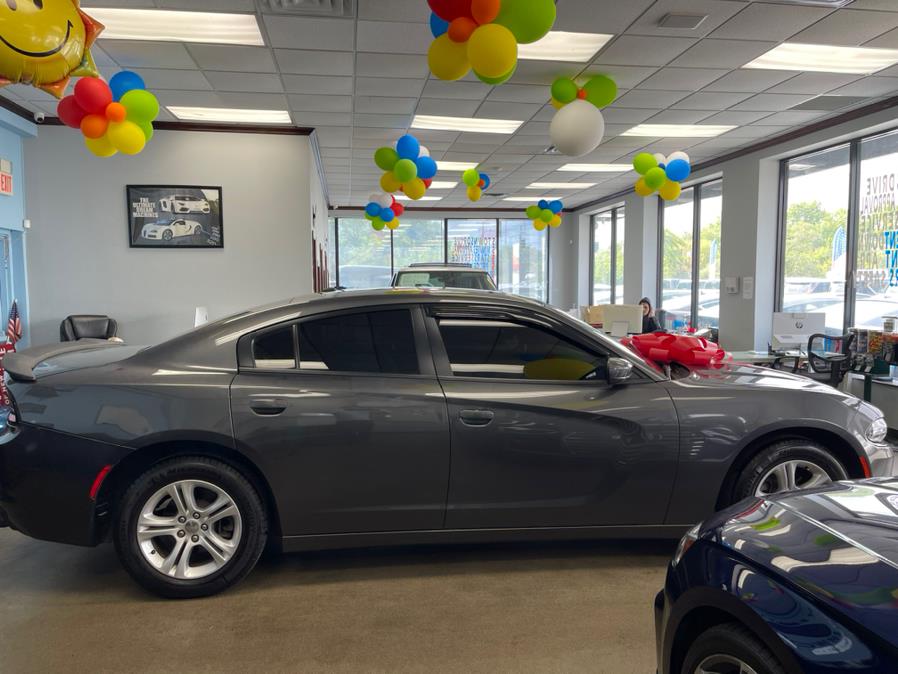 Used Dodge Charger SXT RWD 2019 | 5 Towns Drive. Inwood, New York Used Dodge Charger SXT RWD 2019 | 5 Towns Drive. Inwood, New York