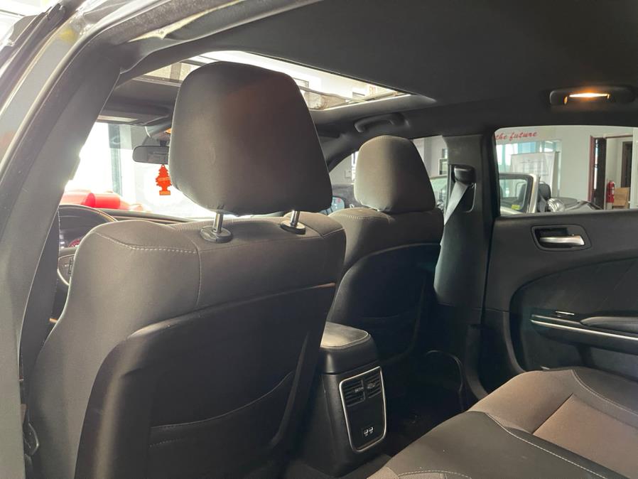 Used Dodge Charger SXT RWD 2019 | 5 Towns Drive. Inwood, New York Used Dodge Charger SXT RWD 2019 | 5 Towns Drive. Inwood, New York