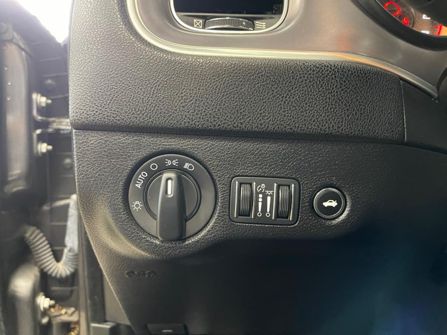 Used Dodge Charger SXT RWD 2019 | 5 Towns Drive. Inwood, New York Used Dodge Charger SXT RWD 2019 | 5 Towns Drive. Inwood, New York