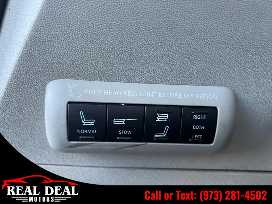 Used Chrysler Town & Country 4dr Wgn Touring-L 2014 | Real Deal Motors. Lodi, New Jersey Used Chrysler Town & Country 4dr Wgn Touring-L 2014 | Real Deal Motors. Lodi, New Jersey