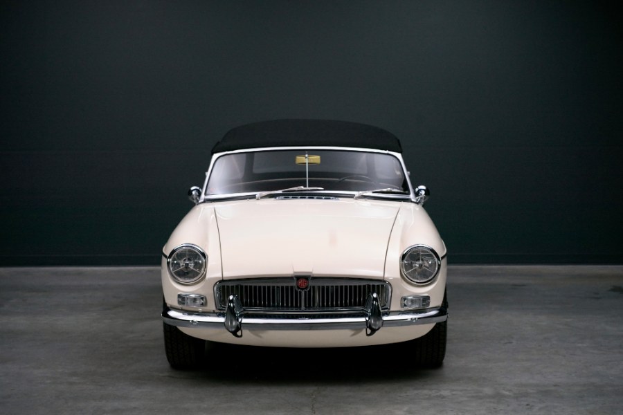 Used MG B 2 Door Convertible 1965 | Meccanic Shop North Inc. North Salem, New York Used MG B 2 Door Convertible 1965 | Meccanic Shop North Inc. North Salem, New York