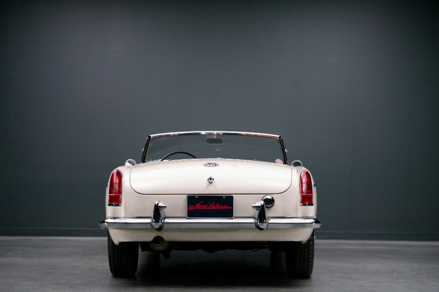 Used MG B 2 Door Convertible 1965 | Meccanic Shop North Inc. North Salem, New York Used MG B 2 Door Convertible 1965 | Meccanic Shop North Inc. North Salem, New York