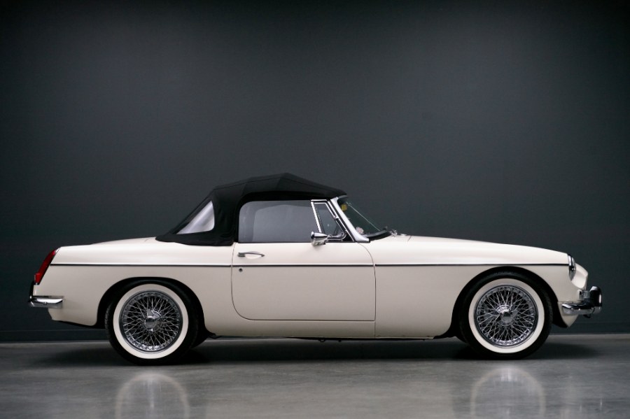 Used MG B 2 Door Convertible 1965 | Meccanic Shop North Inc. North Salem, New York Used MG B 2 Door Convertible 1965 | Meccanic Shop North Inc. North Salem, New York