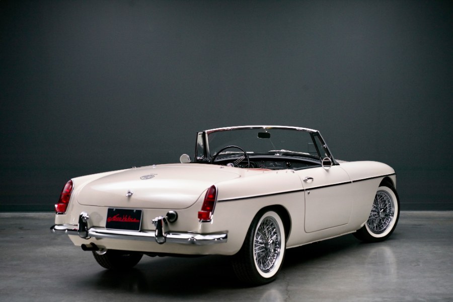 Used MG B 2 Door Convertible 1965 | Meccanic Shop North Inc. North Salem, New York Used MG B 2 Door Convertible 1965 | Meccanic Shop North Inc. North Salem, New York