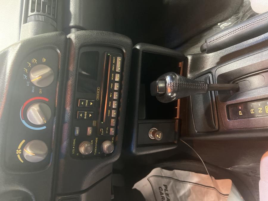 Used Chevrolet Camaro 2dr Coupe Z28 1993 | Tony's Auto Sales. Waterbury, Connecticut Used Chevrolet Camaro 2dr Coupe Z28 1993 | Tony's Auto Sales. Waterbury, Connecticut